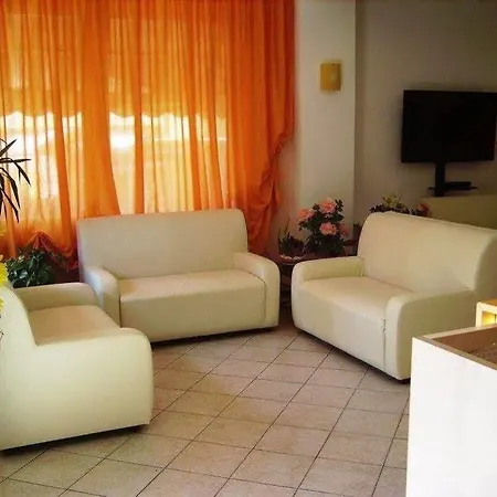 Hotell Geppi 2*