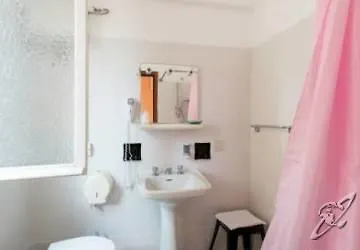 Geppi Hotell 2*