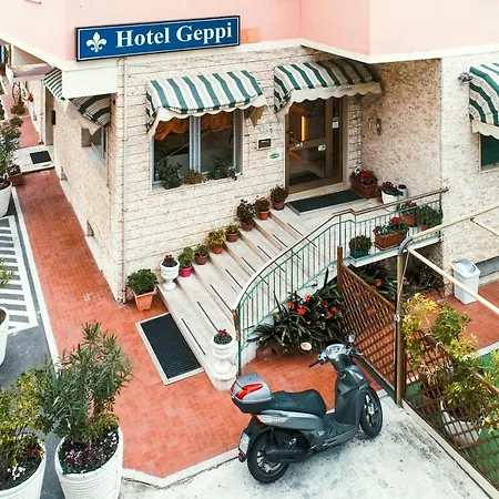 Hotell Geppi 2*