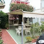 Geppi מלון 2*