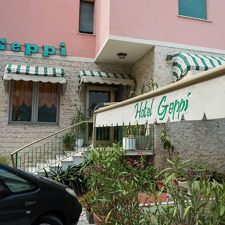 Hotel Geppi 2*