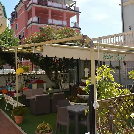 Geppi Hotel 2*